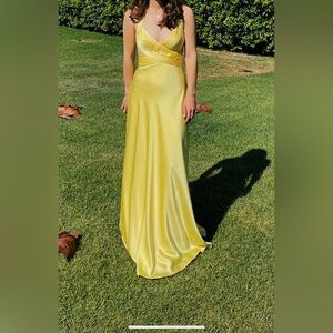 BCBG Maxazaria Yellow “how to lose a guy in 10 days” similar dress